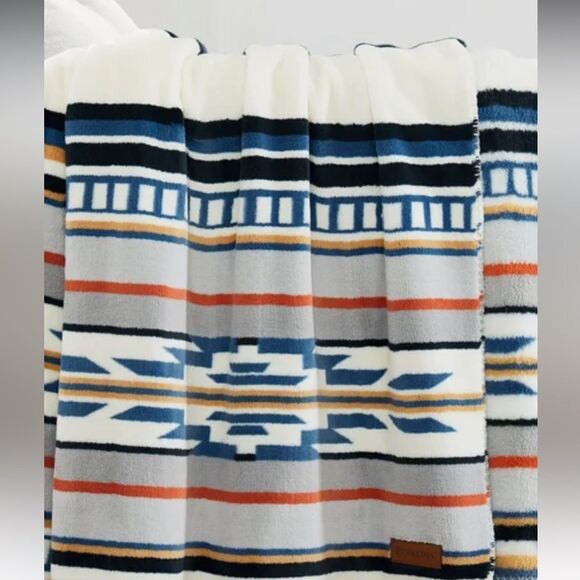 Pendleton Throw in Saltillo Stripe! - Picture 1 of 5